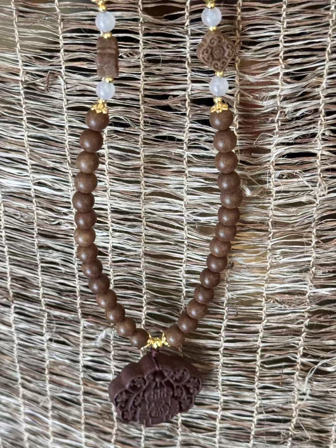 Neck Scent Pendant: Vitality Aroma Beads
