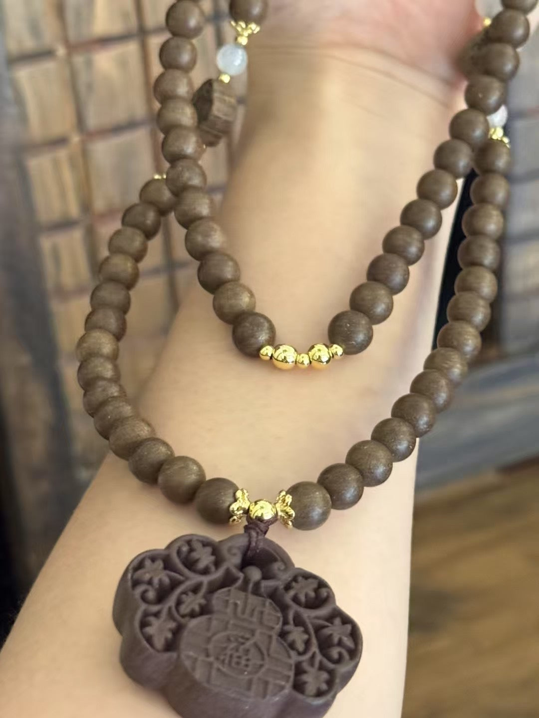 Neck Scent Pendant: Vitality Aroma Beads