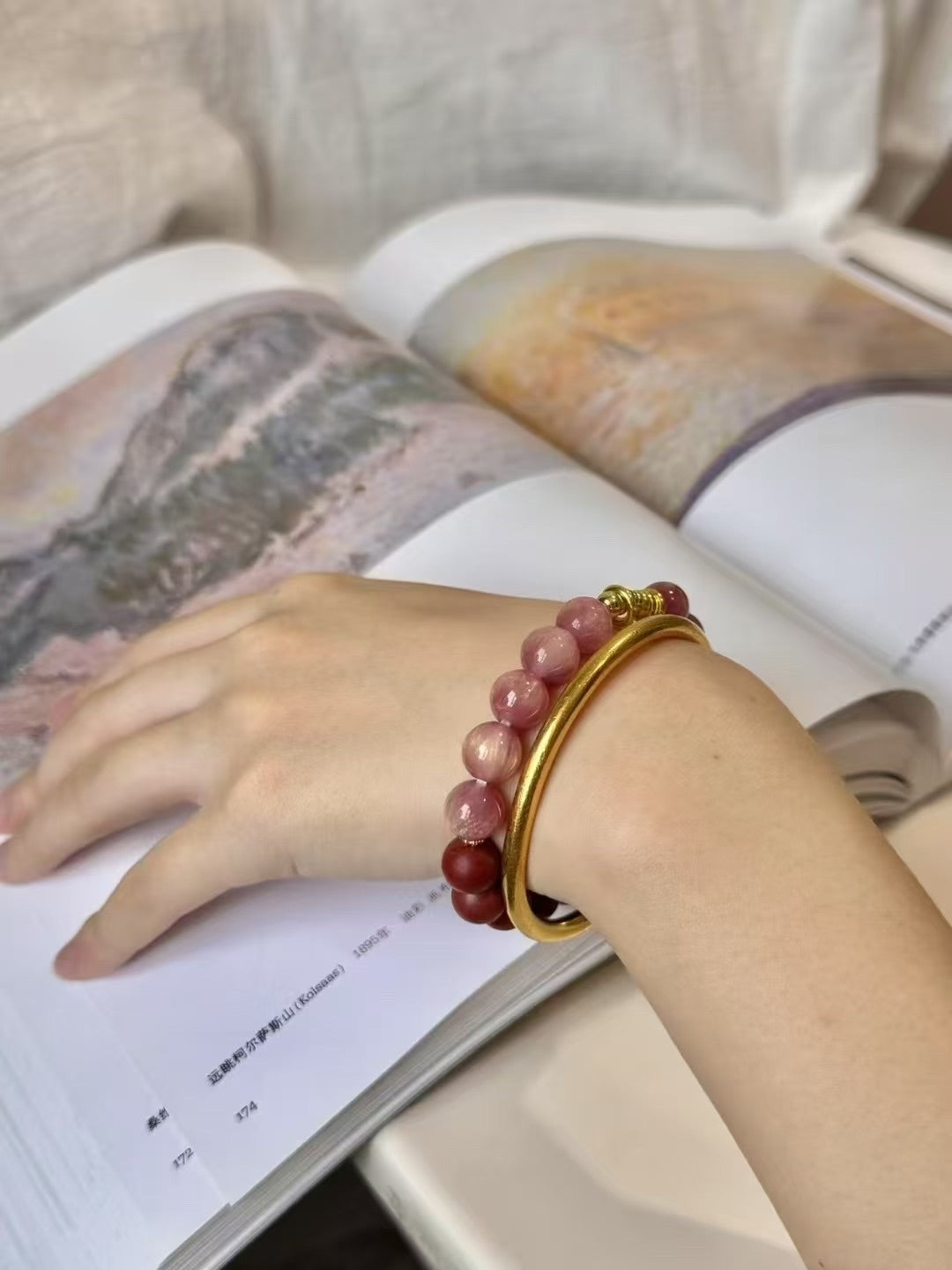 Lady Huarui  Glazed 10mm